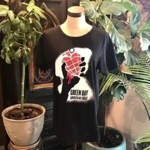 Green Day American Idiot Graphic Tee - Black with Red & White Print
